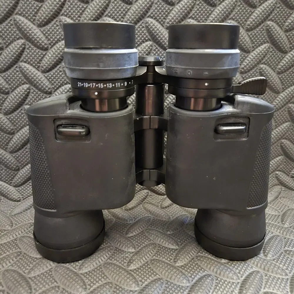 Bushnell Binoculars w Case & Strap Black Outdoor Hunting Birding